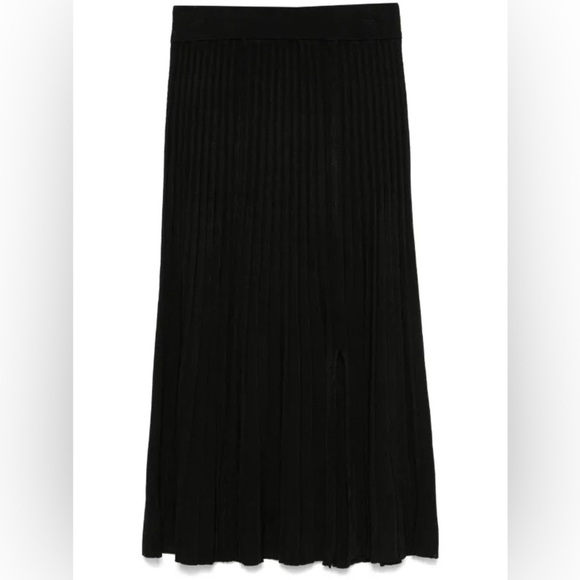 Dkny Dresses & Skirts - DKNY Pleated Ribbed Knit Black Skirt Size Large NWT